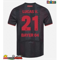 Camisa de Futebol Bayer Leverkusen Lucas Vazquez #21 Equipamento Principal 2025-26 Manga Curta
